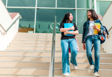 A new pilot program seeks to facilitate student transfers between the University of California and the state’s community college system.